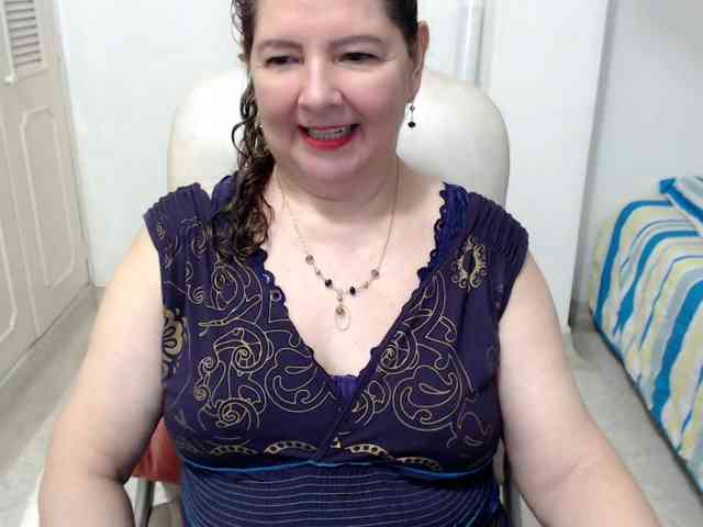 leonela-68 webcam
