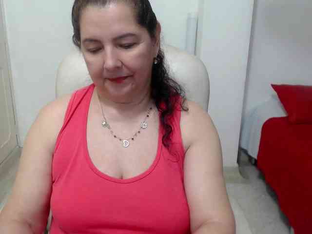 leonela-68 webcam