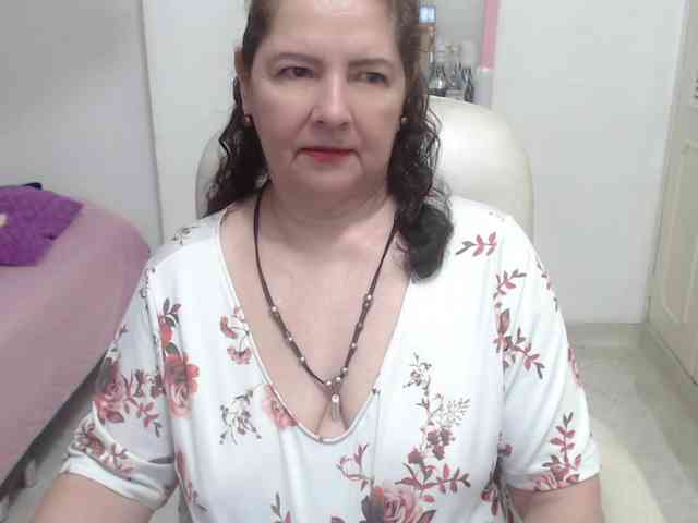 leonela-68 webcam