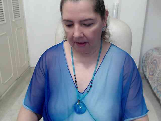 leonela-68 webcam
