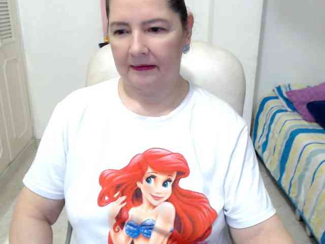 leonela-68