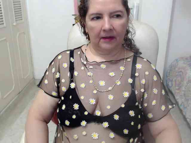 leonela-68 webcam