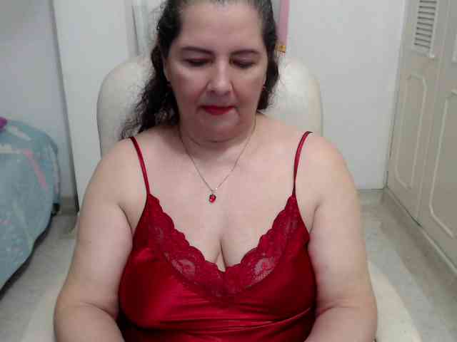 leonela-68 webcam