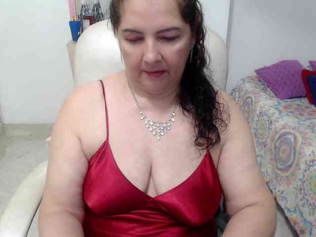 leonela-68 webcam