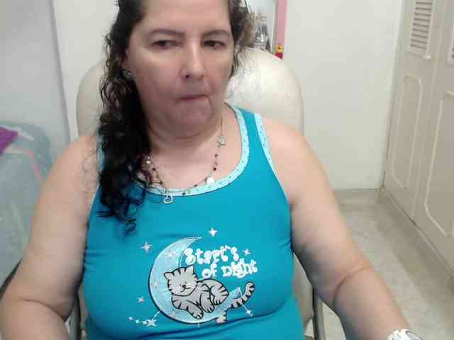 leonela-68 webcam