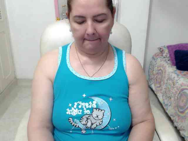 leonela-68 webcam