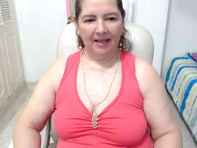 leonela-68 webcam
