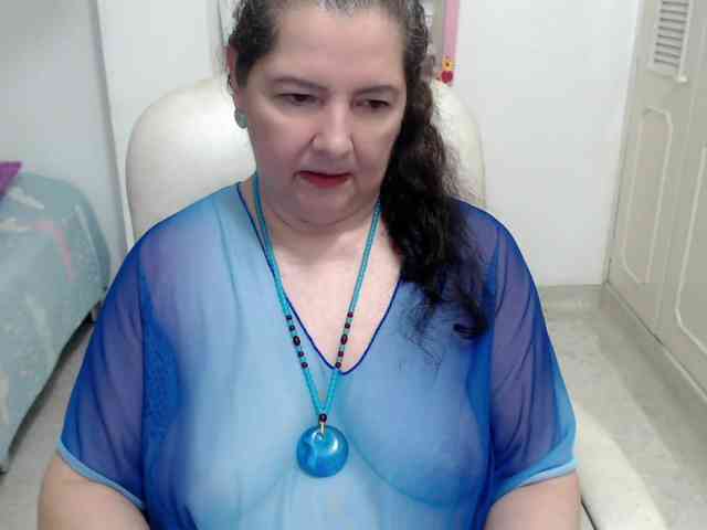 leonela-68 webcam