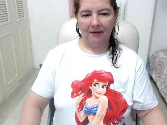 leonela-68 webcam