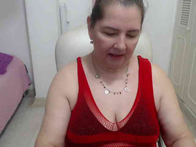 leonela-68