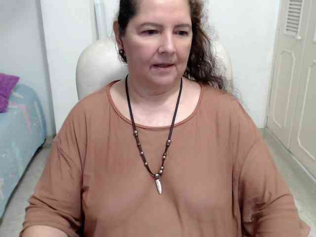 leonela-68 webcam