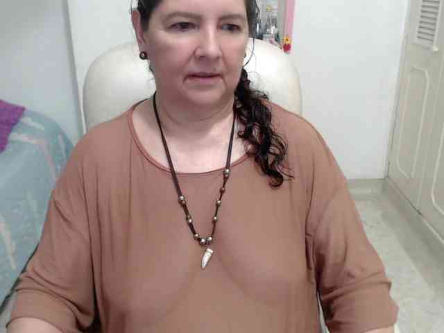 leonela-68 webcam
