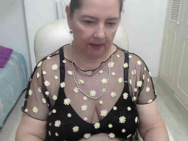 leonela-68