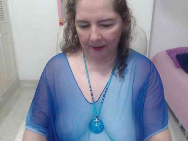 leonela-68