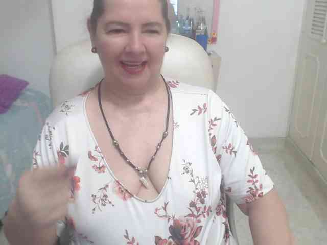 leonela-68