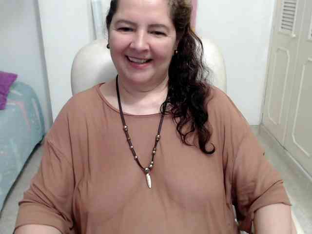 leonela-68 webcam