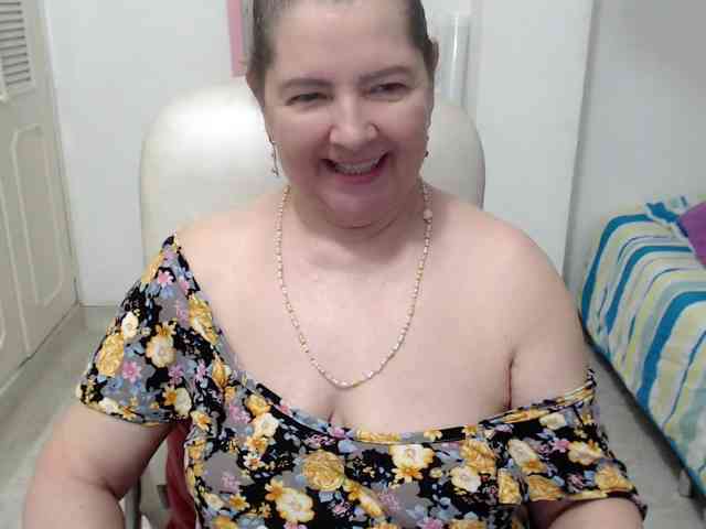 leonela-68 webcam