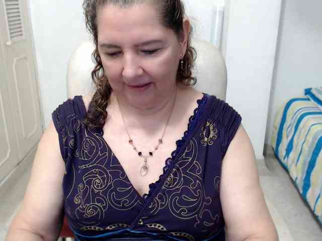 leonela-68 webcam
