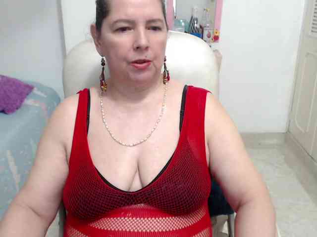 leonela-68 webcam