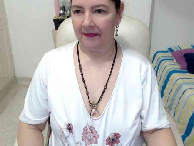 leonela-68 webcam