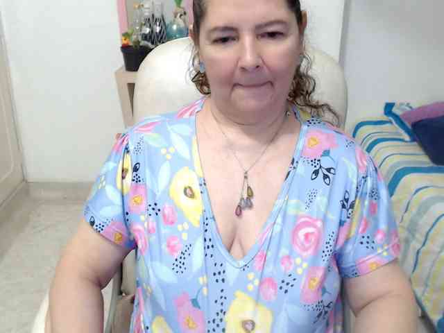 leonela-68 webcam