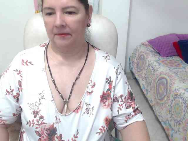 leonela-68 webcam