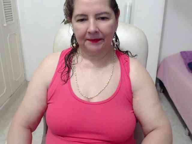 leonela-68