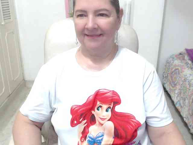 leonela-68 webcam