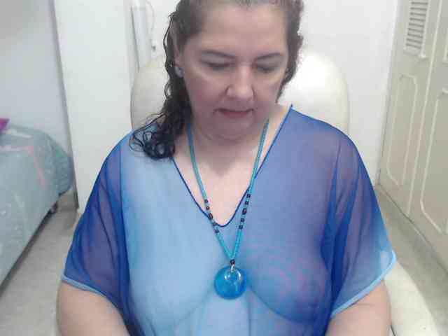 leonela-68 webcam
