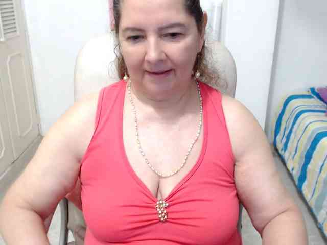 leonela-68