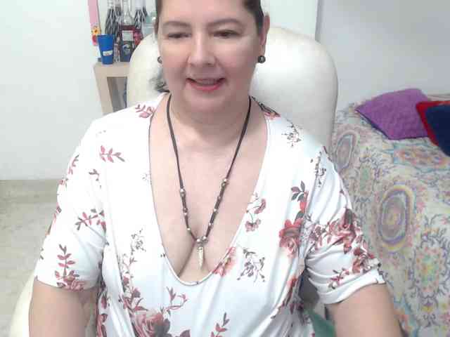 leonela-68