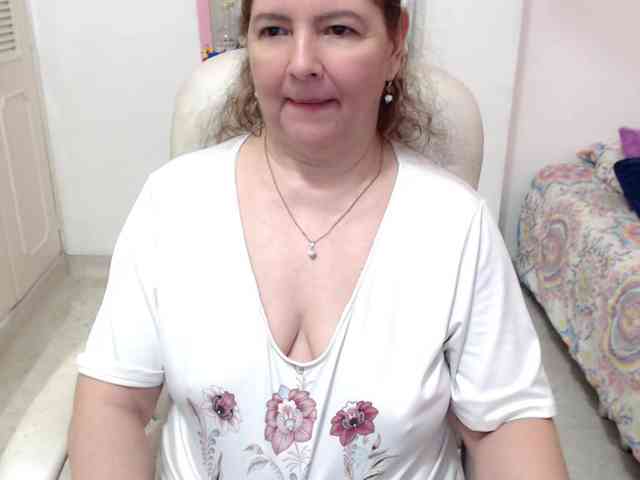 leonela-68 webcam