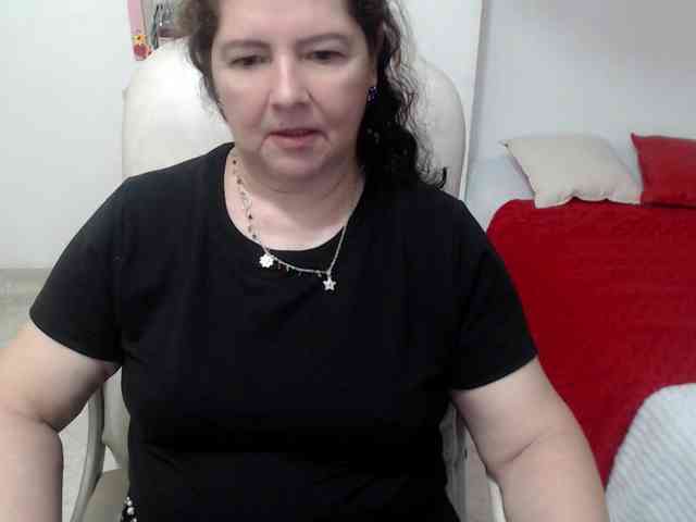 leonela-68