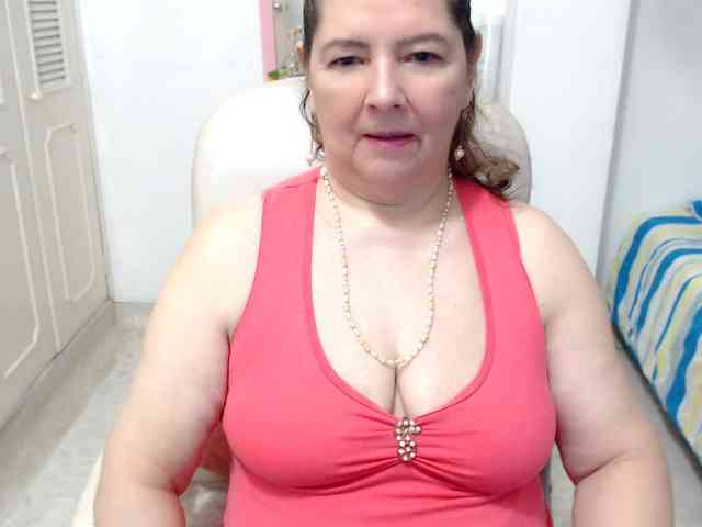 leonela-68 webcam