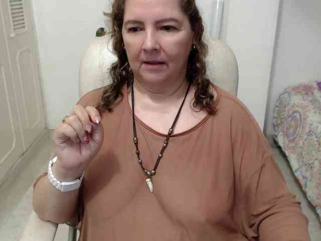 leonela-68 webcam