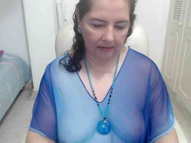 leonela-68