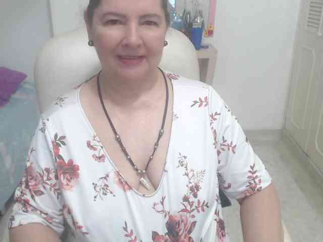 leonela-68 webcam