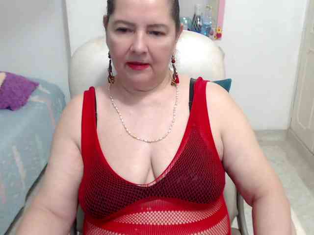 leonela-68 webcam