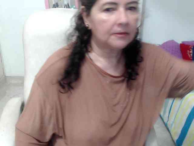 leonela-68 webcam