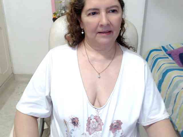 leonela-68