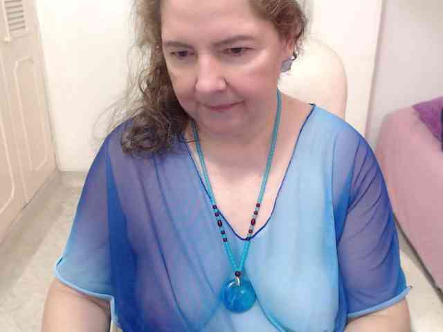 leonela-68 webcam