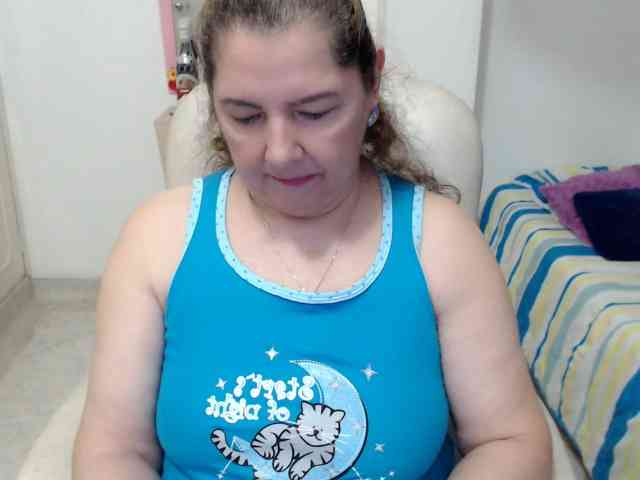 leonela-68 webcam