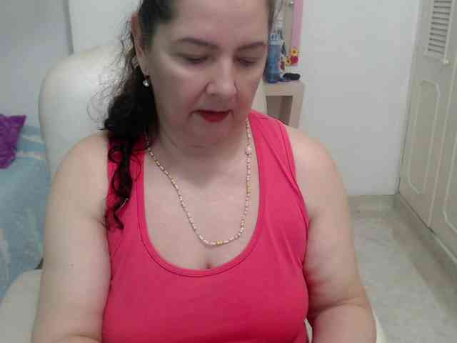 leonela-68 webcam
