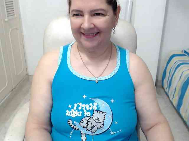leonela-68