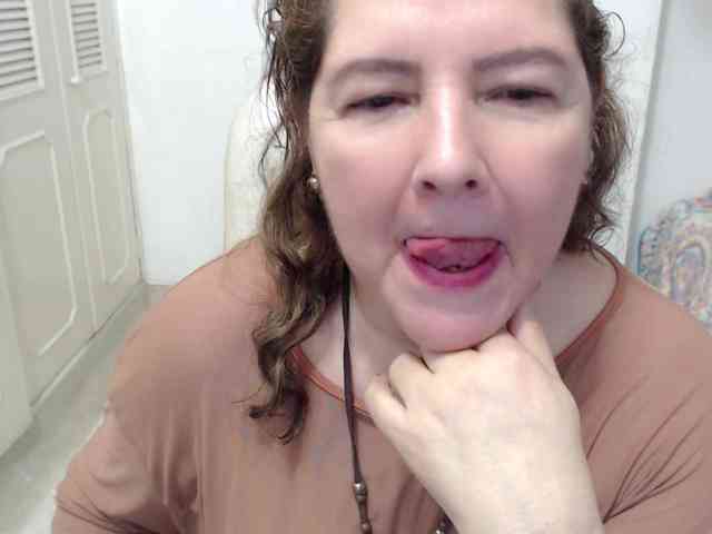 leonela-68 webcam