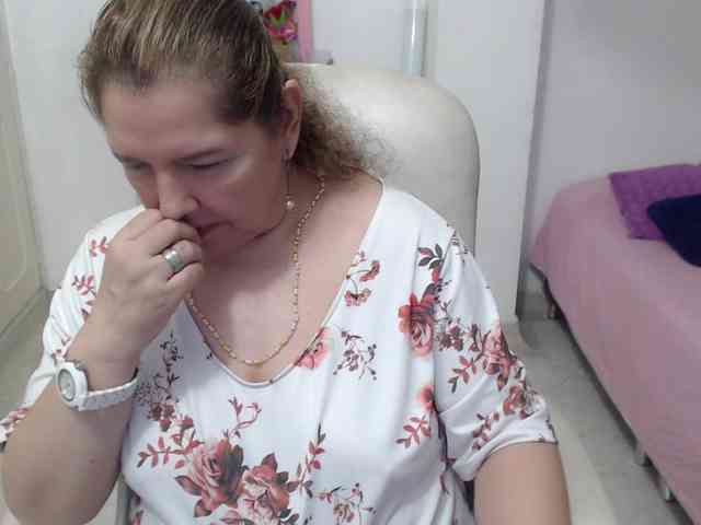 leonela-68 webcam