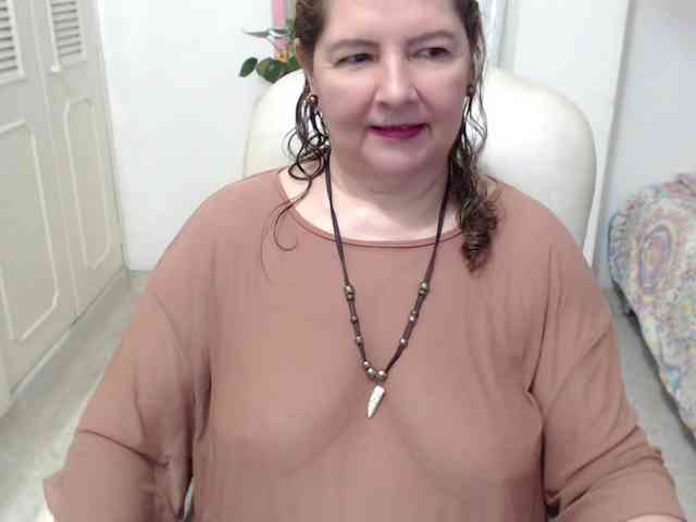 leonela-68 webcam