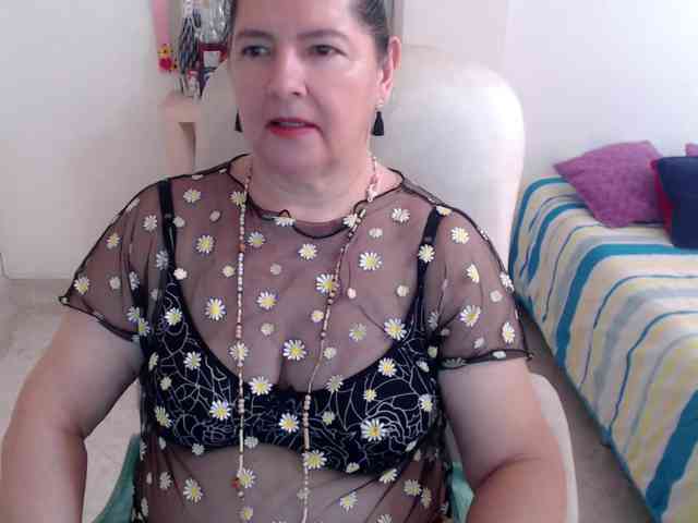 leonela-68 webcam