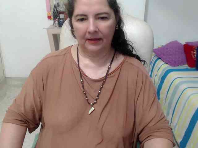 leonela-68 webcam
