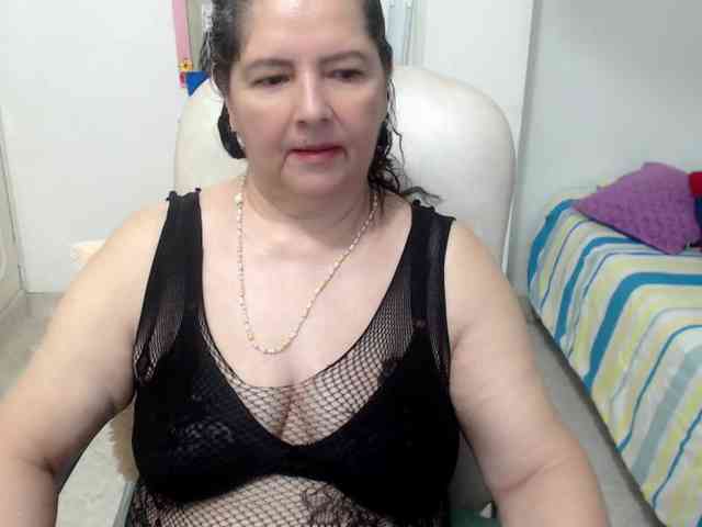 leonela-68 webcam